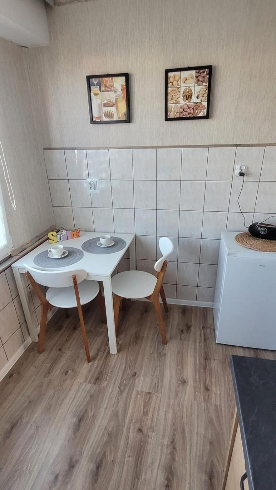 Dams Apartament ออชเวียนชิม ภายนอก รูปภาพ